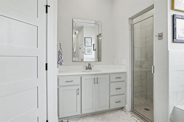 9321 NW 84th Terrace, Yukon, OK 73099