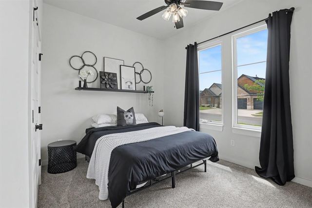 9321 NW 84th Terrace, Yukon, OK 73099