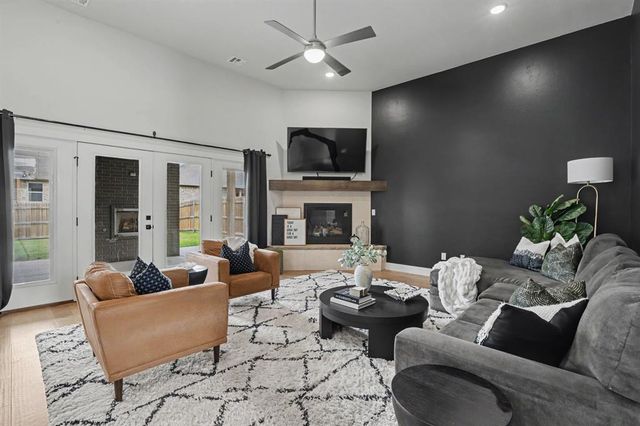 9321 NW 84th Terrace, Yukon, OK 73099