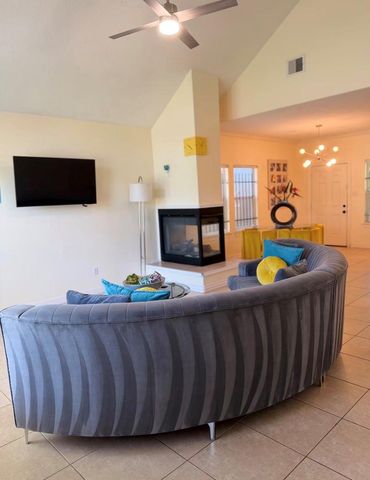 2215 Nettleton Street, Houston, TX 77004