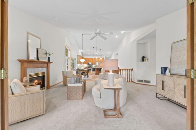 1478 Violet Lane, Eagan, MN 55122