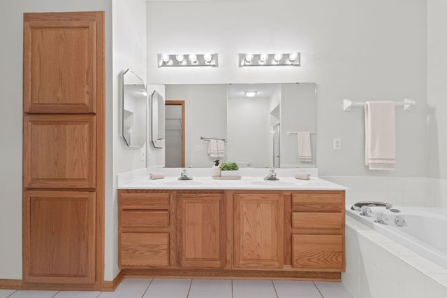 1478 Violet Lane, Eagan, MN 55122