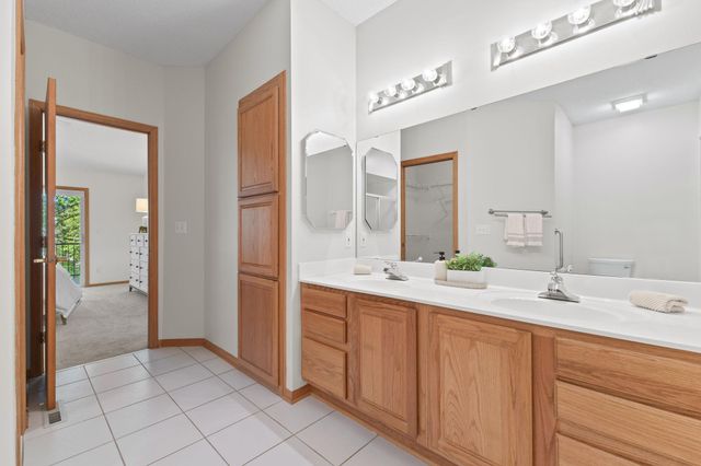 1478 Violet Lane, Eagan, MN 55122