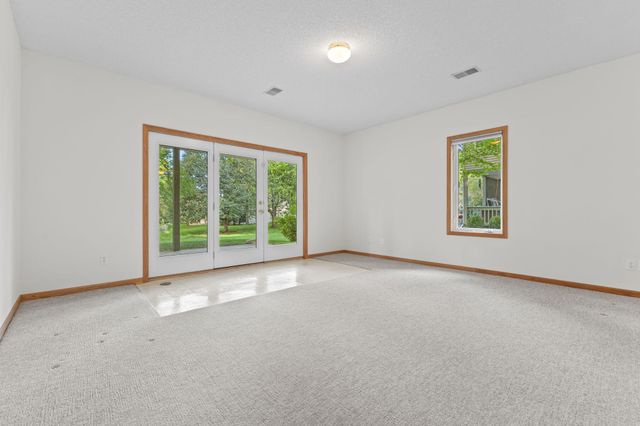 1478 Violet Lane, Eagan, MN 55122
