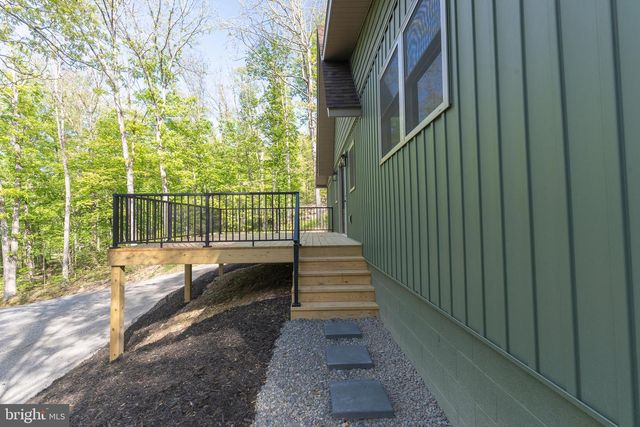 2614 LAKE FERNDALE DR., Springfield, WV 26763