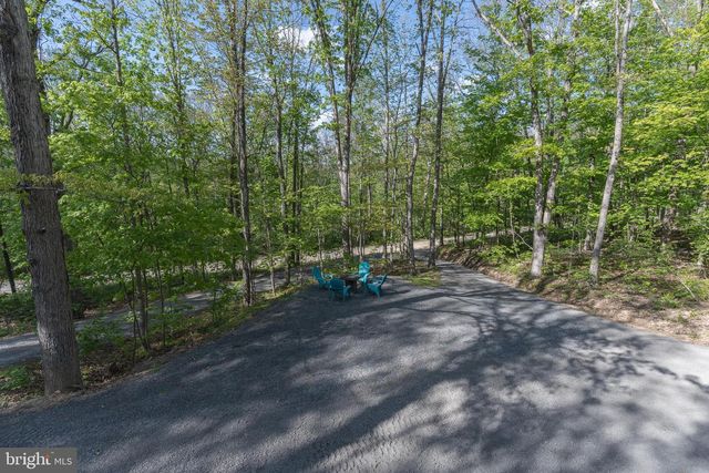 2614 LAKE FERNDALE DR., Springfield, WV 26763