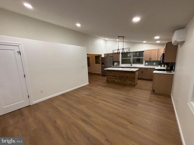 2614 LAKE FERNDALE DR., Springfield, WV 26763