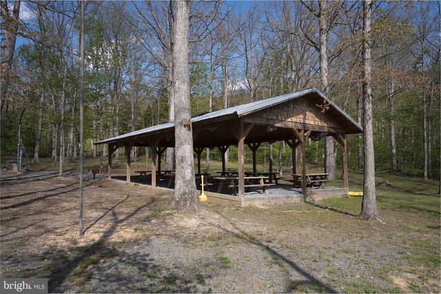 2614 LAKE FERNDALE DR., Springfield, WV 26763