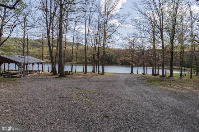 2614 LAKE FERNDALE DR., Springfield, WV 26763