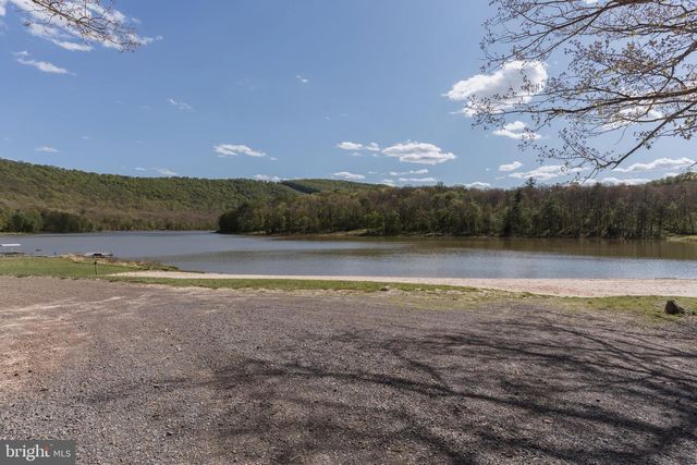 2614 LAKE FERNDALE DR., Springfield, WV 26763