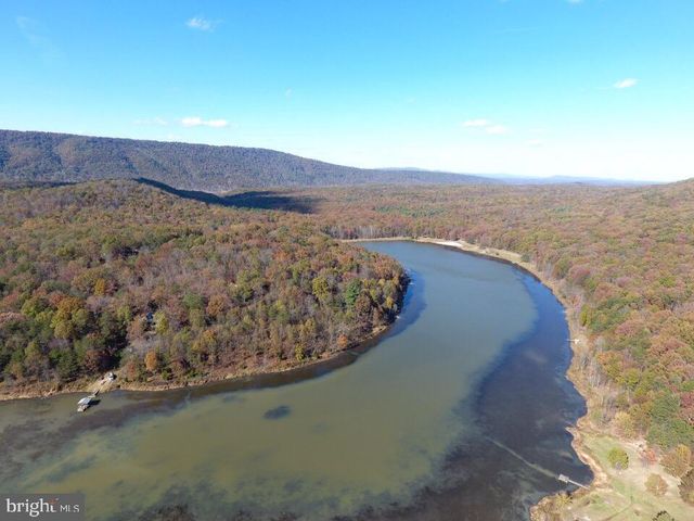 2614 LAKE FERNDALE DR., Springfield, WV 26763