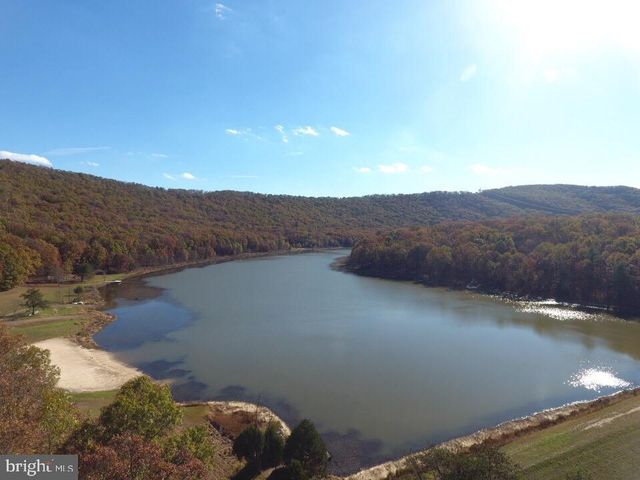 2614 LAKE FERNDALE DR., Springfield, WV 26763