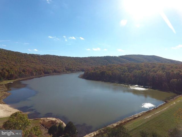 2614 LAKE FERNDALE DR., Springfield, WV 26763