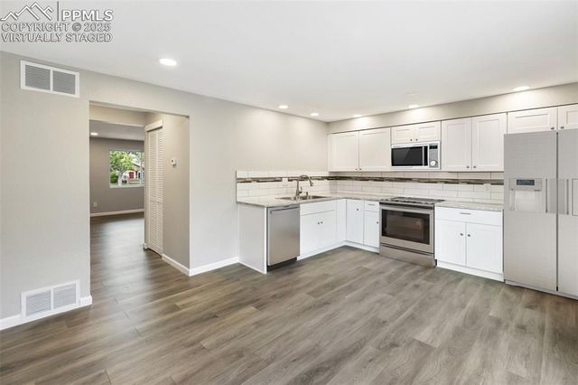 392 W Rockrimmon Boulevard C, Colorado Springs, CO 80919