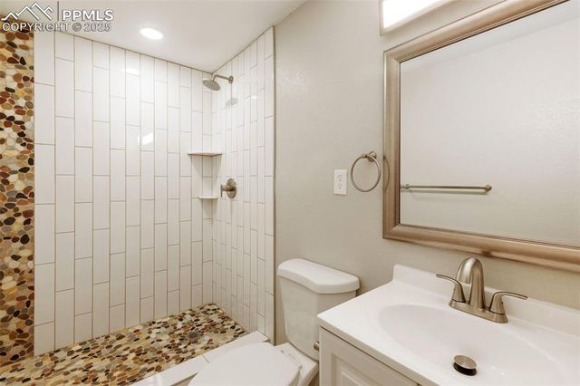 392 W Rockrimmon Boulevard C, Colorado Springs, CO 80919