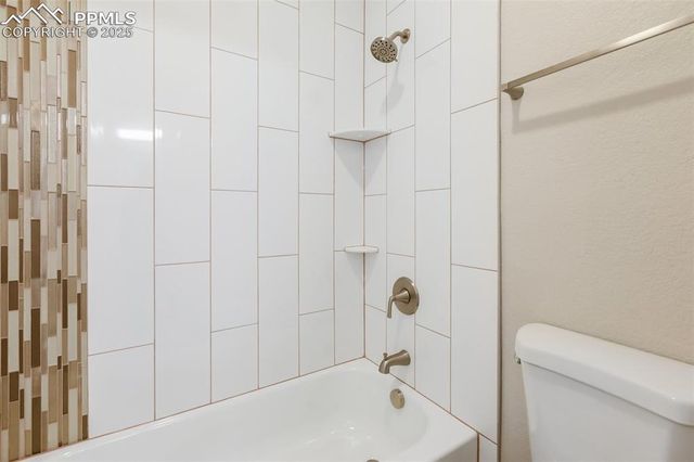 392 W Rockrimmon Boulevard C, Colorado Springs, CO 80919