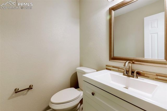 392 W Rockrimmon Boulevard C, Colorado Springs, CO 80919