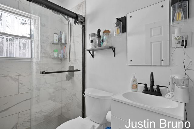 1237 James Avenue, Muskegon, MI 49442