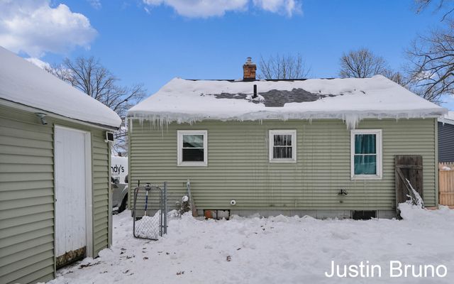 1237 James Avenue, Muskegon, MI 49442