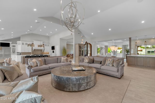 9016 N 60TH Street, Paradise Valley, AZ 85253