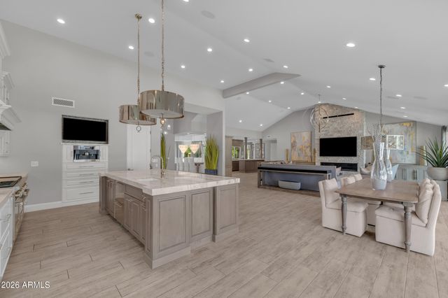 9016 N 60TH Street, Paradise Valley, AZ 85253