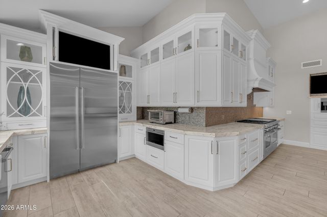 9016 N 60TH Street, Paradise Valley, AZ 85253