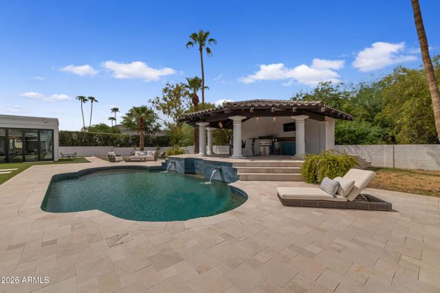 9016 N 60TH Street, Paradise Valley, AZ 85253