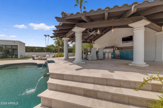 9016 N 60TH Street, Paradise Valley, AZ 85253