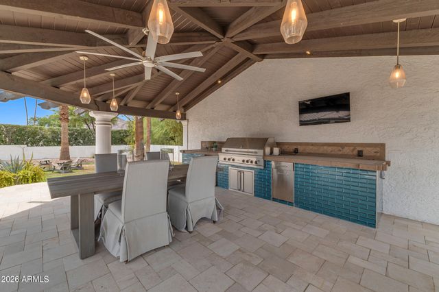 9016 N 60TH Street, Paradise Valley, AZ 85253