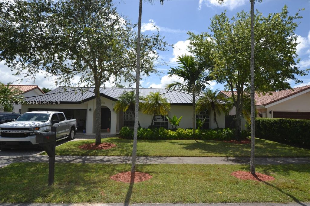 5785 SW 89th Ave, Miami, FL 33173