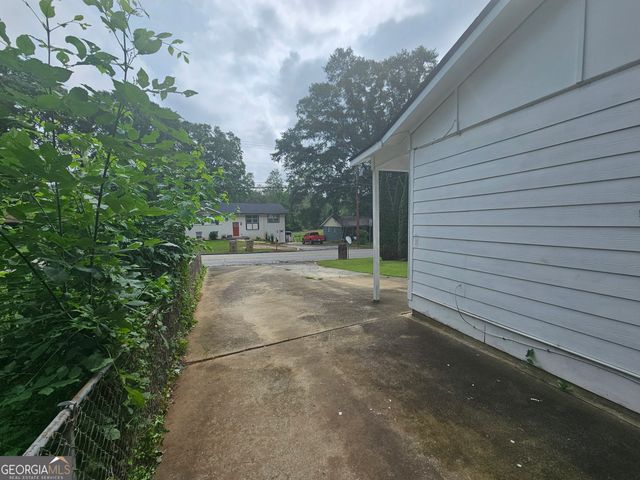 349 Roxbury Drive, Riverdale, GA 30274