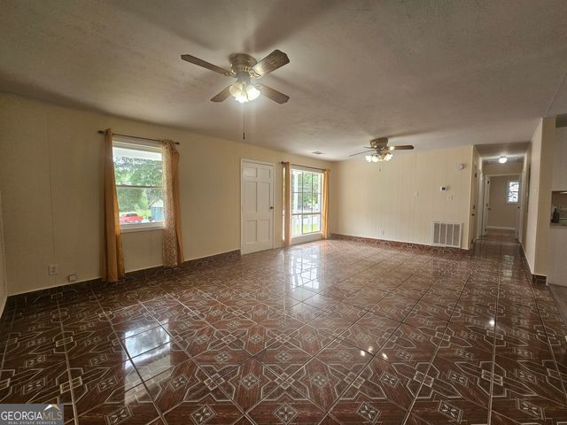 349 Roxbury Drive, Riverdale, GA 30274