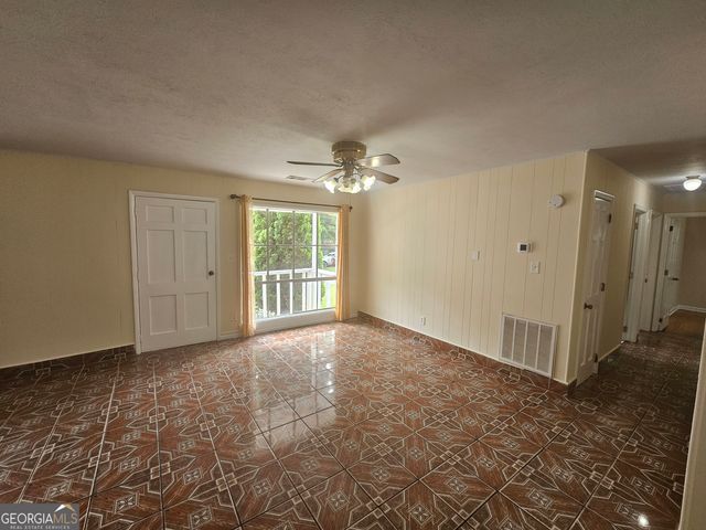 349 Roxbury Drive, Riverdale, GA 30274