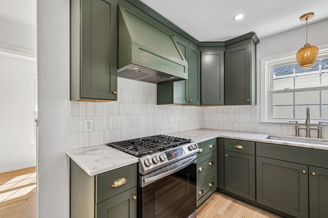 912 River Barfield Rd, Murfreesboro, TN 37128