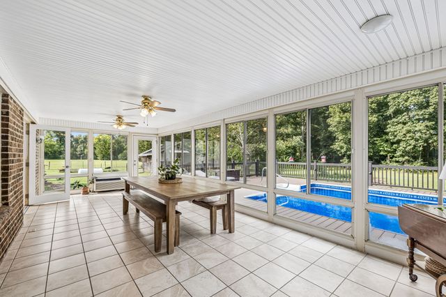 912 River Barfield Rd, Murfreesboro, TN 37128