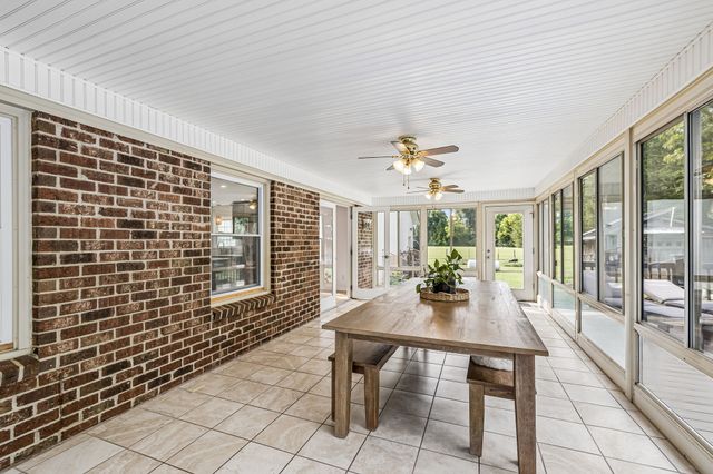 912 River Barfield Rd, Murfreesboro, TN 37128
