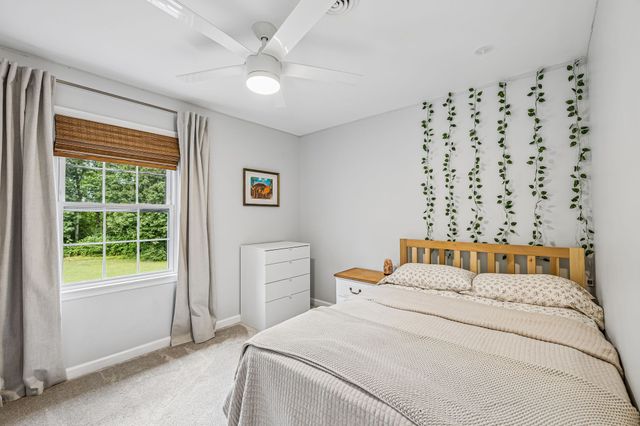 912 River Barfield Rd, Murfreesboro, TN 37128