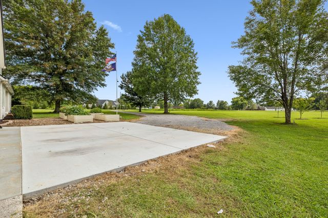912 River Barfield Rd, Murfreesboro, TN 37128