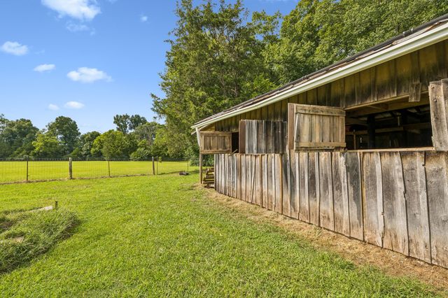 912 River Barfield Rd, Murfreesboro, TN 37128
