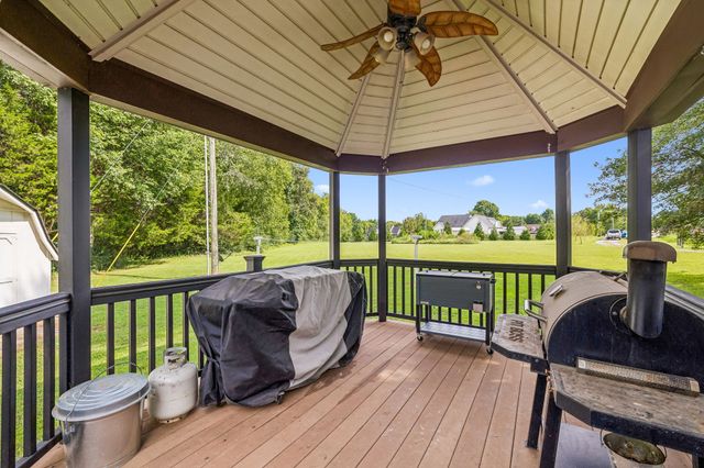 912 River Barfield Rd, Murfreesboro, TN 37128