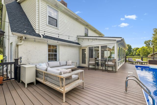 912 River Barfield Rd, Murfreesboro, TN 37128