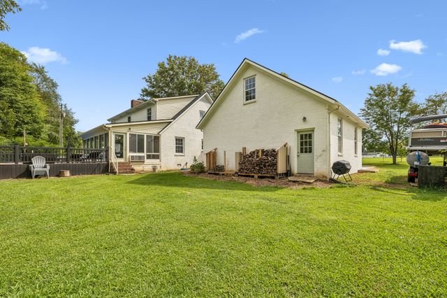 912 River Barfield Rd, Murfreesboro, TN 37128