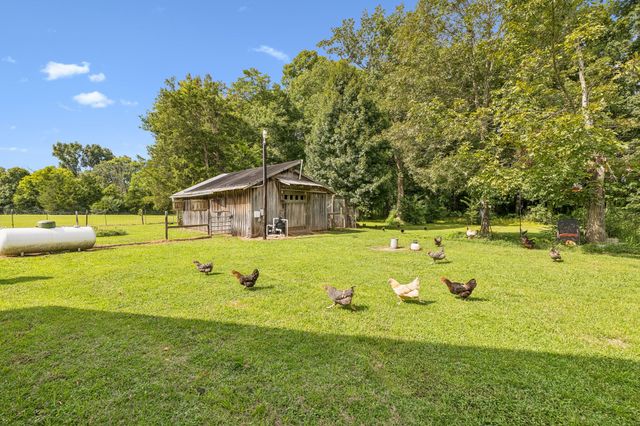 912 River Barfield Rd, Murfreesboro, TN 37128