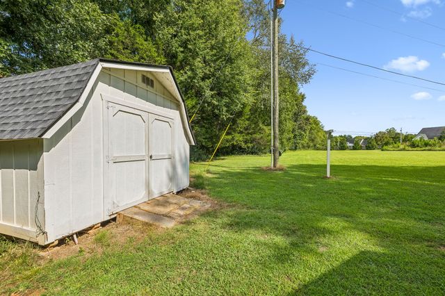912 River Barfield Rd, Murfreesboro, TN 37128