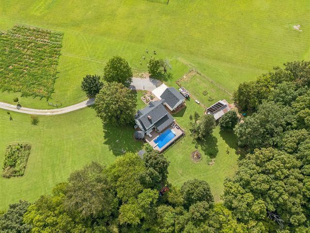 912 River Barfield Rd, Murfreesboro, TN 37128