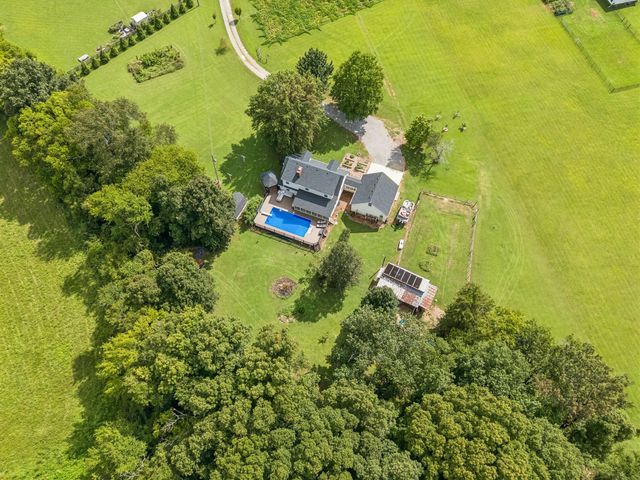 912 River Barfield Rd, Murfreesboro, TN 37128