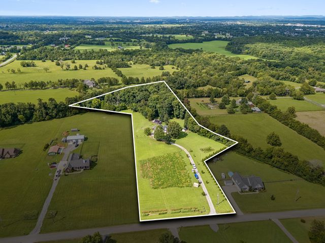 912 River Barfield Rd, Murfreesboro, TN 37128