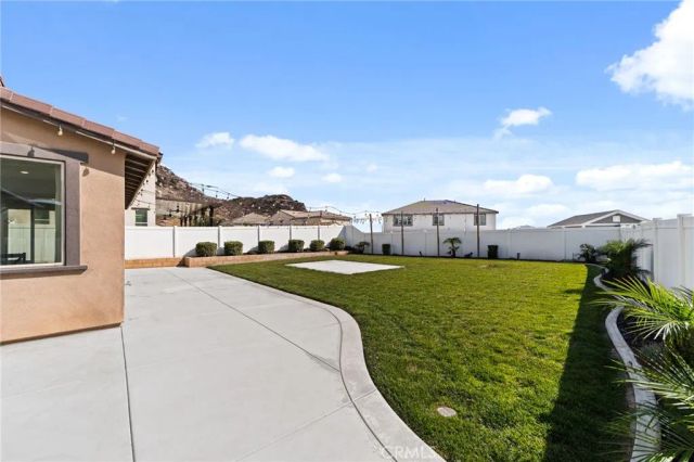 6530 Zion, Jurupa Valley, CA 92509