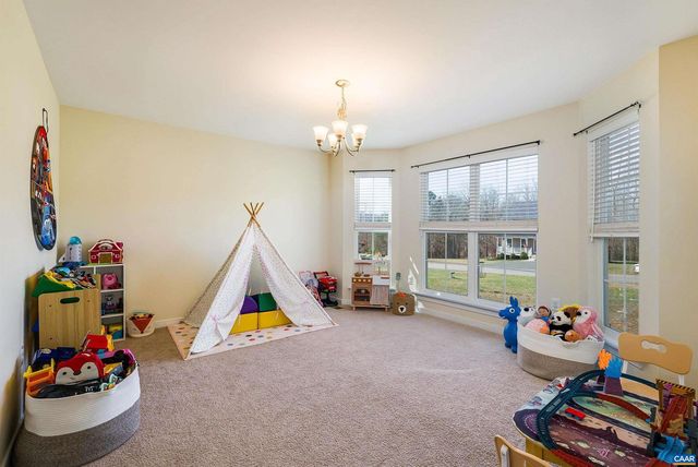 121 TRILLIUM LN, Troy, VA 22974