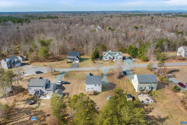 121 TRILLIUM LN, Troy, VA 22974